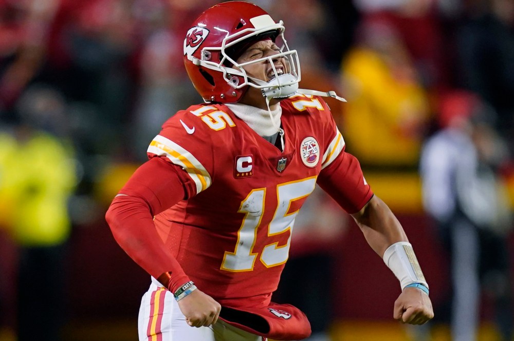What Andy Reid said to Chiefs' Patrick Mahomes with 13 seconds left