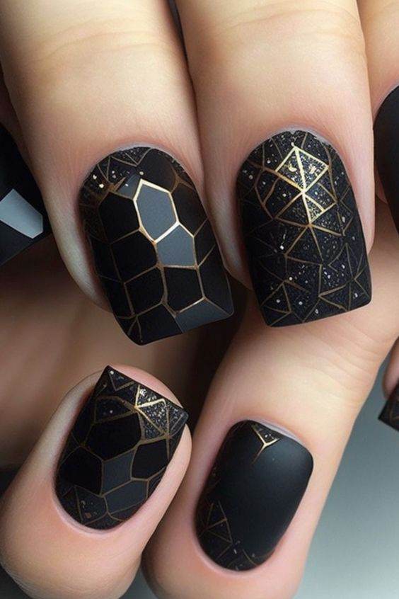 30 Classy Black Nail Designs To Glam You Up - 243