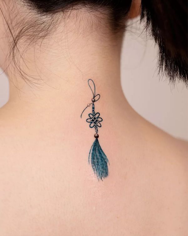 Oriental knot tattoo by @handitrip