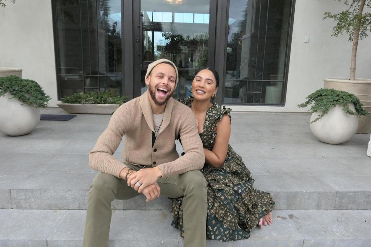 likhoa family home visit and learn about the daily life of the stephen and ayesha curry family 65210f17ee5cc Family Home: Visit And Learn About The Daily Life Of The Stephen And Ayesha Curry Family