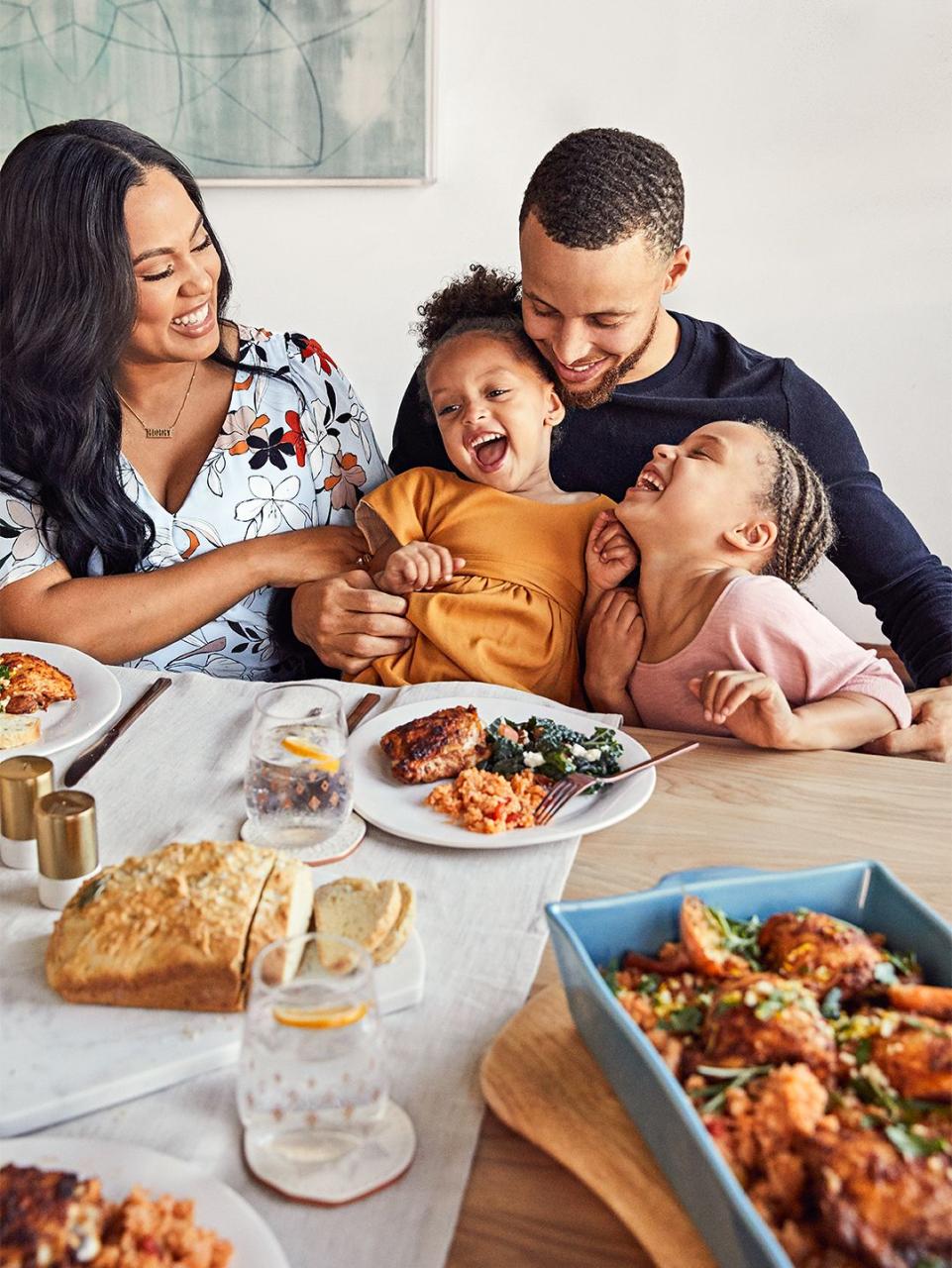 likhoa chef ayesha curry surprisingly prepares to participate in the thanksgiving festival with a delicious table for stephen curry and her beloved family 6564521fca859 Chef Ayesha Curry Surprisingly Prepares To Participate In The Thanksgiving Festival With A Delicious Table For Stephen Curry And Her Beloved Family