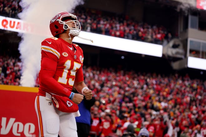 NFL wild card schedule: Odds, date and how to watch Dolphins-Chiefs