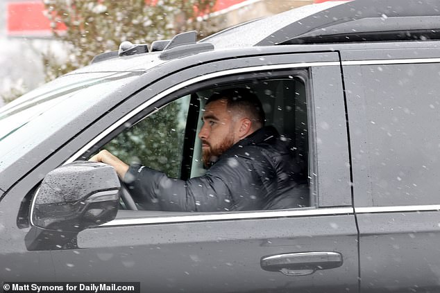 Travis Kelce visited a Panera Bread drive thru on his way home from training with the Kansas City Chiefs  yesterday. Meanwhile his  ladylove Taylor Swift opted for staying in his car and not braving the cold snowy weather outside. Travis will travel with the team to Los Angeles tomorrow for the weekend match up against the Chargers