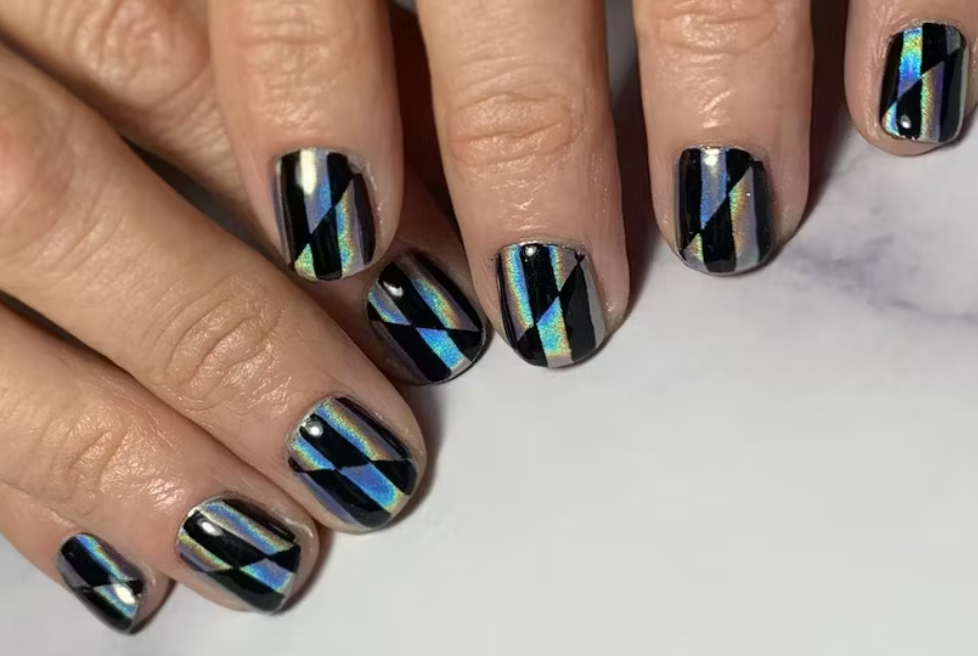 chrome checkered nails