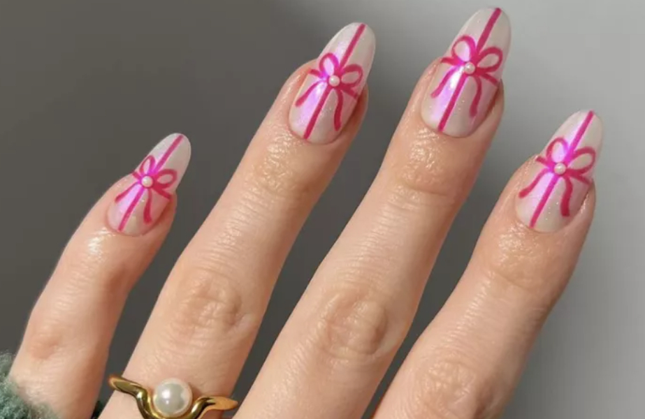 hot pink bow nails