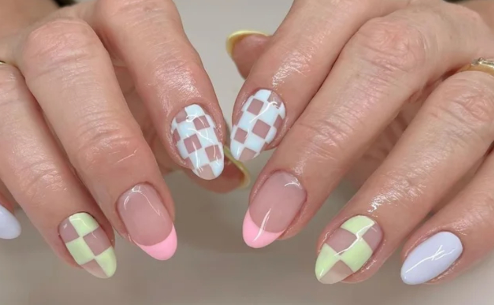 pastel checkered nails