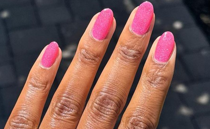 sparkle hot pink round nails