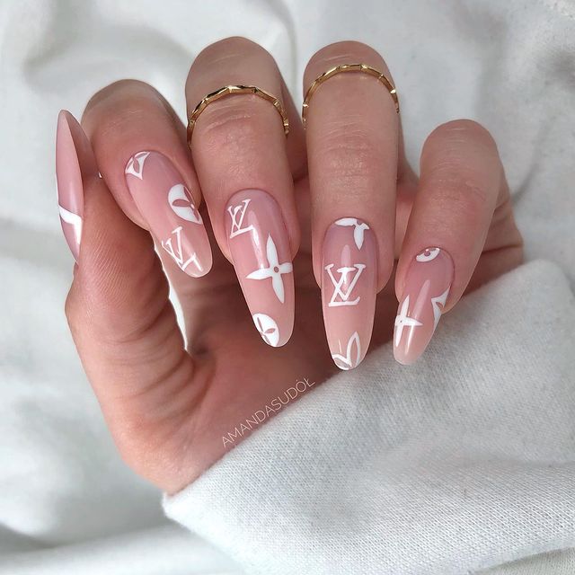 cute nails, cue nails acrylic, cute nails for summer, cute nail designs, cute nail ideas, cute nail art, designer nails, designer nails Louis Vuitton, white nails, white nail art, white nail ideas