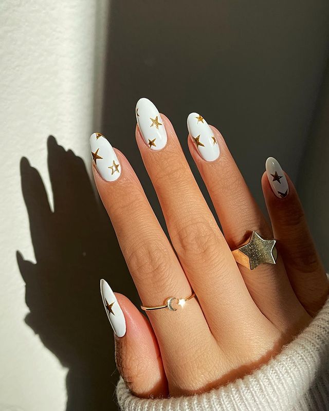 cute nails, cue nails acrylic, cute nails for summer, cute nail designs, cute nail ideas, cute nail art, star nails, white nails, star nails design, star nail ideas