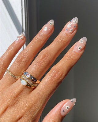 flower nail designs