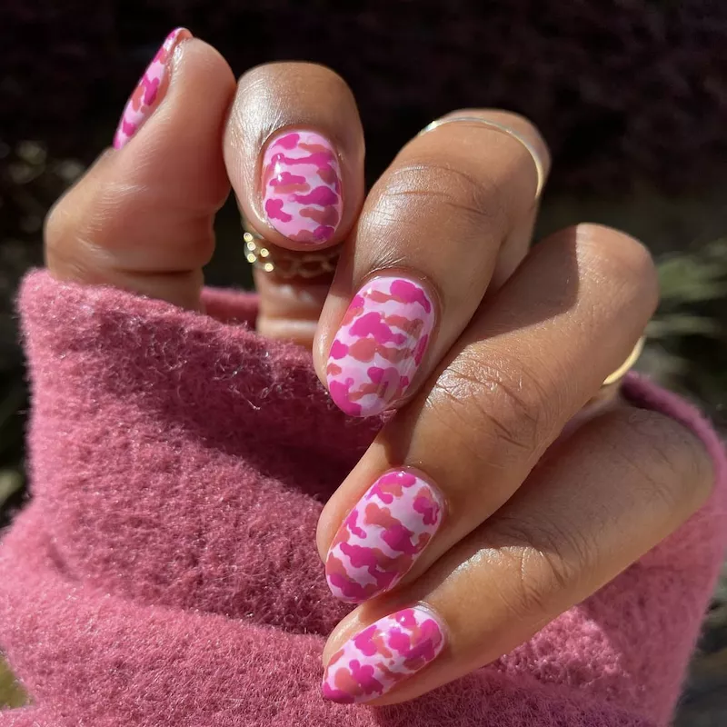 Multi-hued pink camo nails