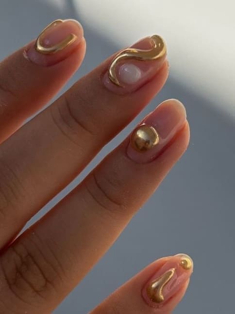 3d gold chrome design