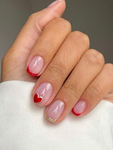 cute heart nails: red accent