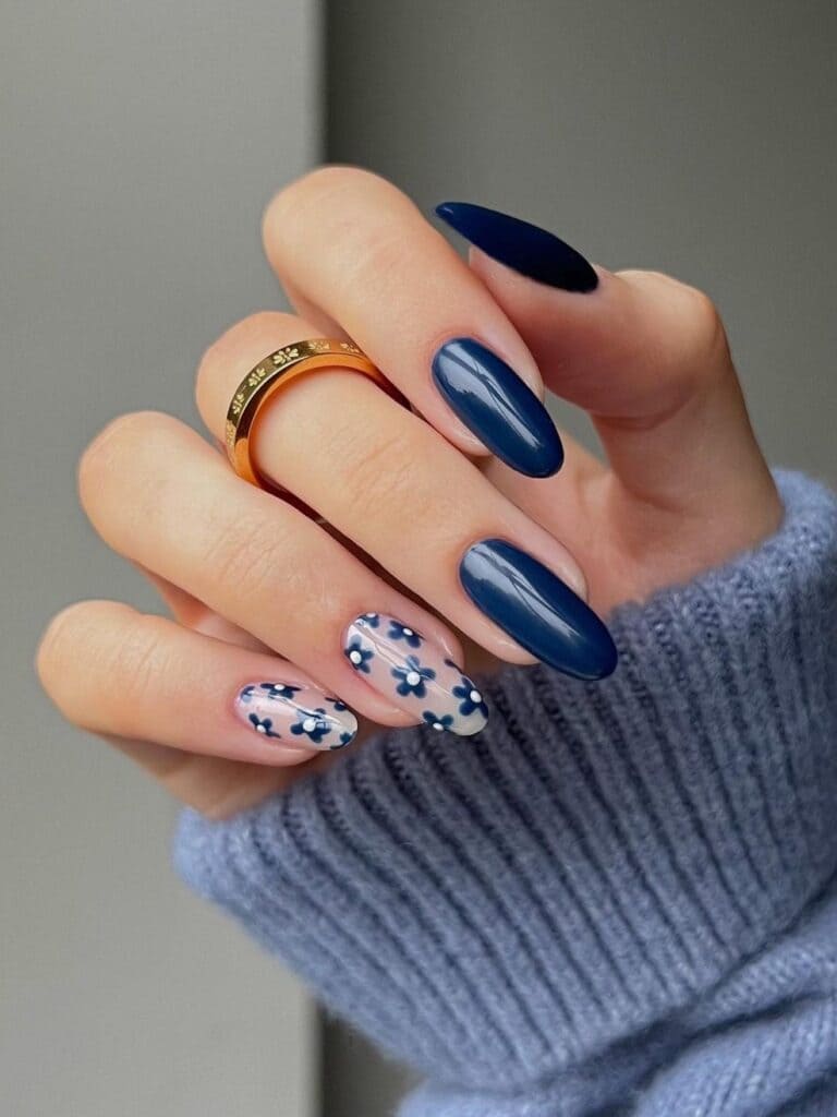 Navy nails with flowers