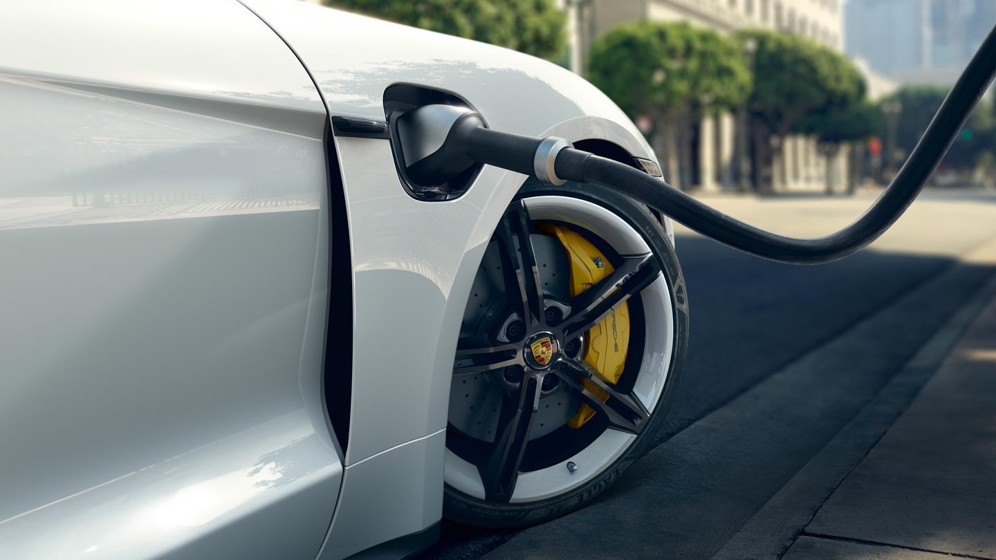 The Taycan's 800-volt architecture leads to super fast charging and very effective regenerative braking