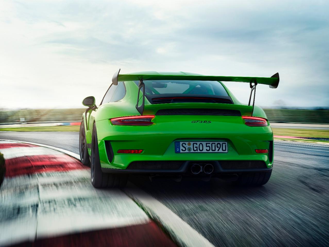 2018 Porsche 911 GT3 RS: obscene rear wing contributes to more than double the downforce of the standard GT3