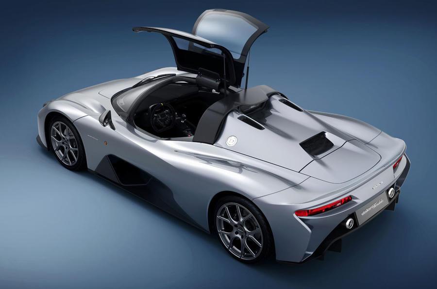 Dallara Stradale: the barest of gullwing doors allow wet weather driveability