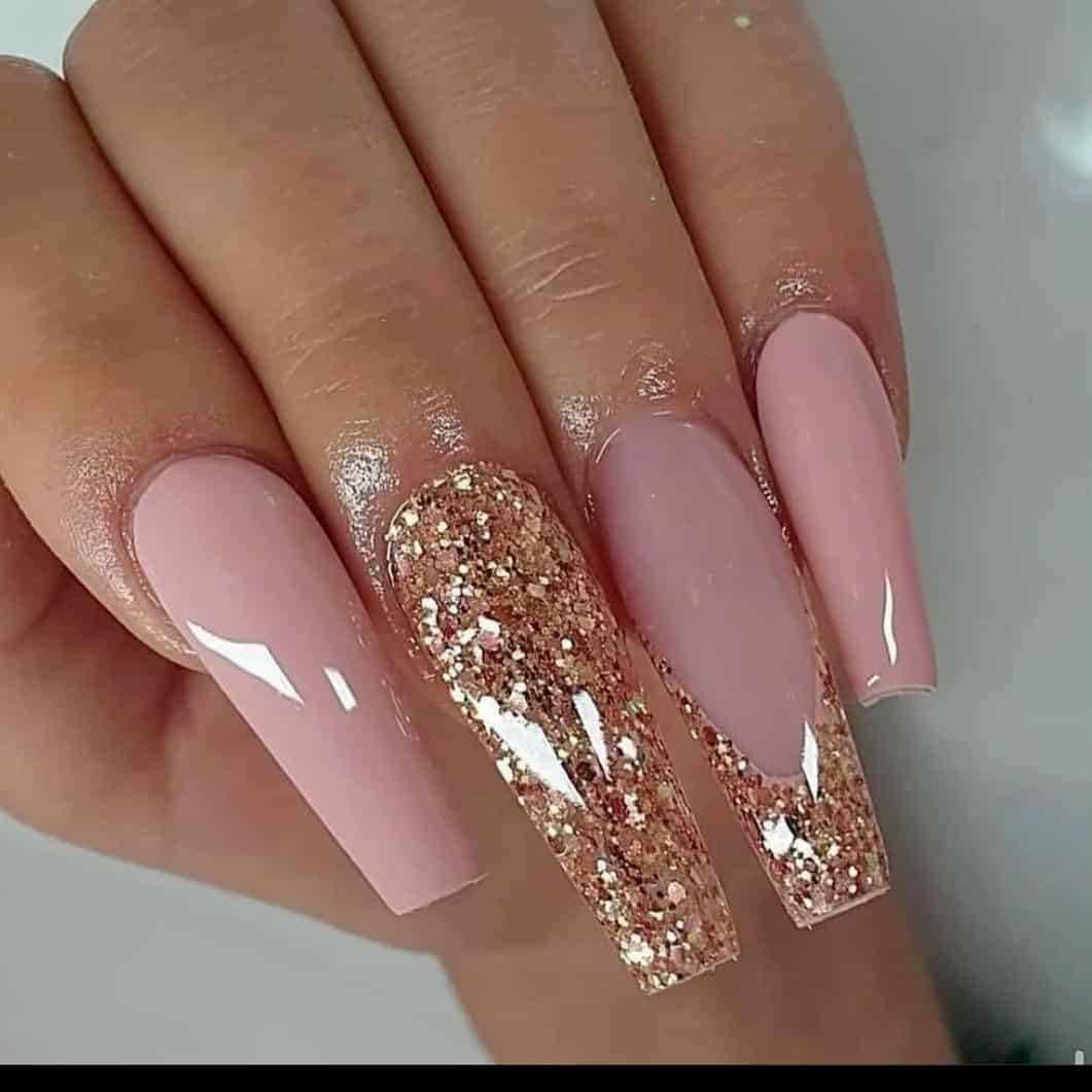 18 Best Pink Nails You'll Ever Be Obsessed With