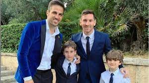 Messi y su familia, invitados de lujo en la fiesta de bautizo de los hijos  de Fàbregas - Tikitakas