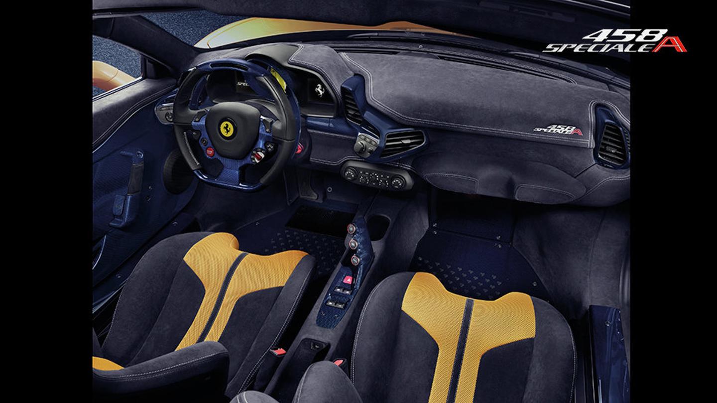 The 458 Speciale A interior