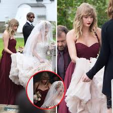 Entertainment News - Taylor Swift looks stunning in a maroon gown as a  bridesmaid at her best friend - Abigail Anderson's luxurious wedding in Massachusetts   ‎...Full story below | Facebook